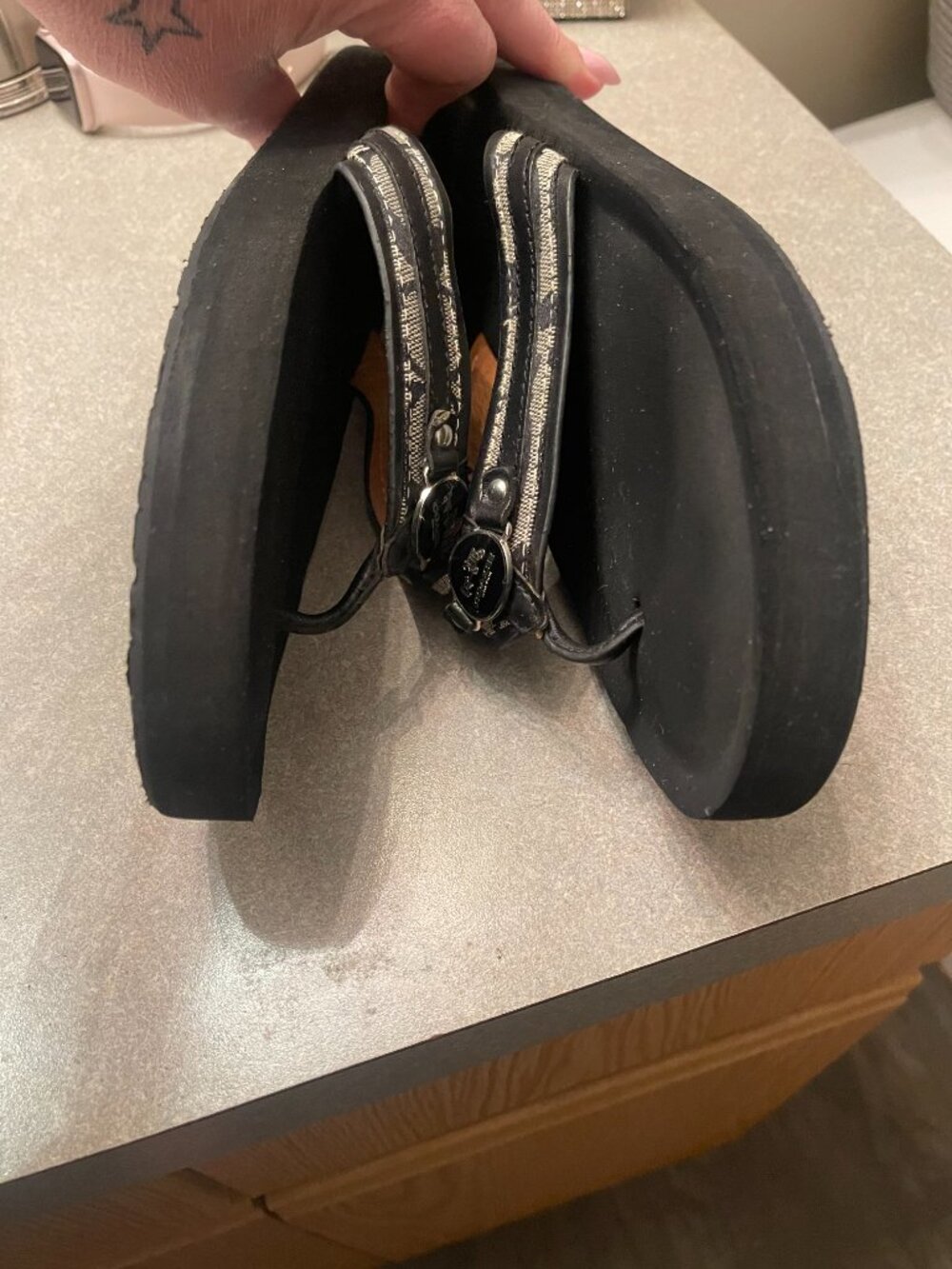 Coach Jasmine Leather Flip Flop Sandal Black Grey Size 10 - Picture 5 of 13